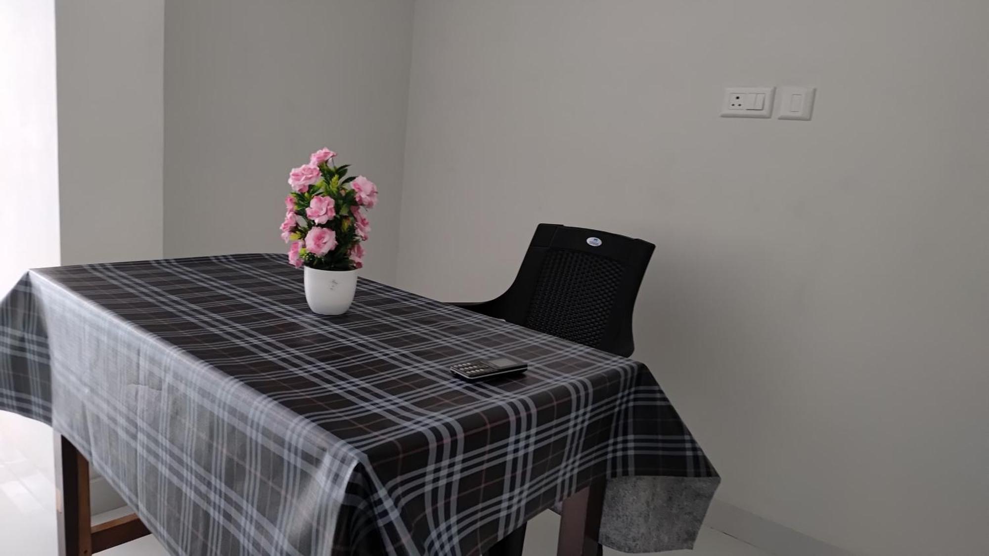 Sivasarass Rooms 特里凡得琅 外观 照片
